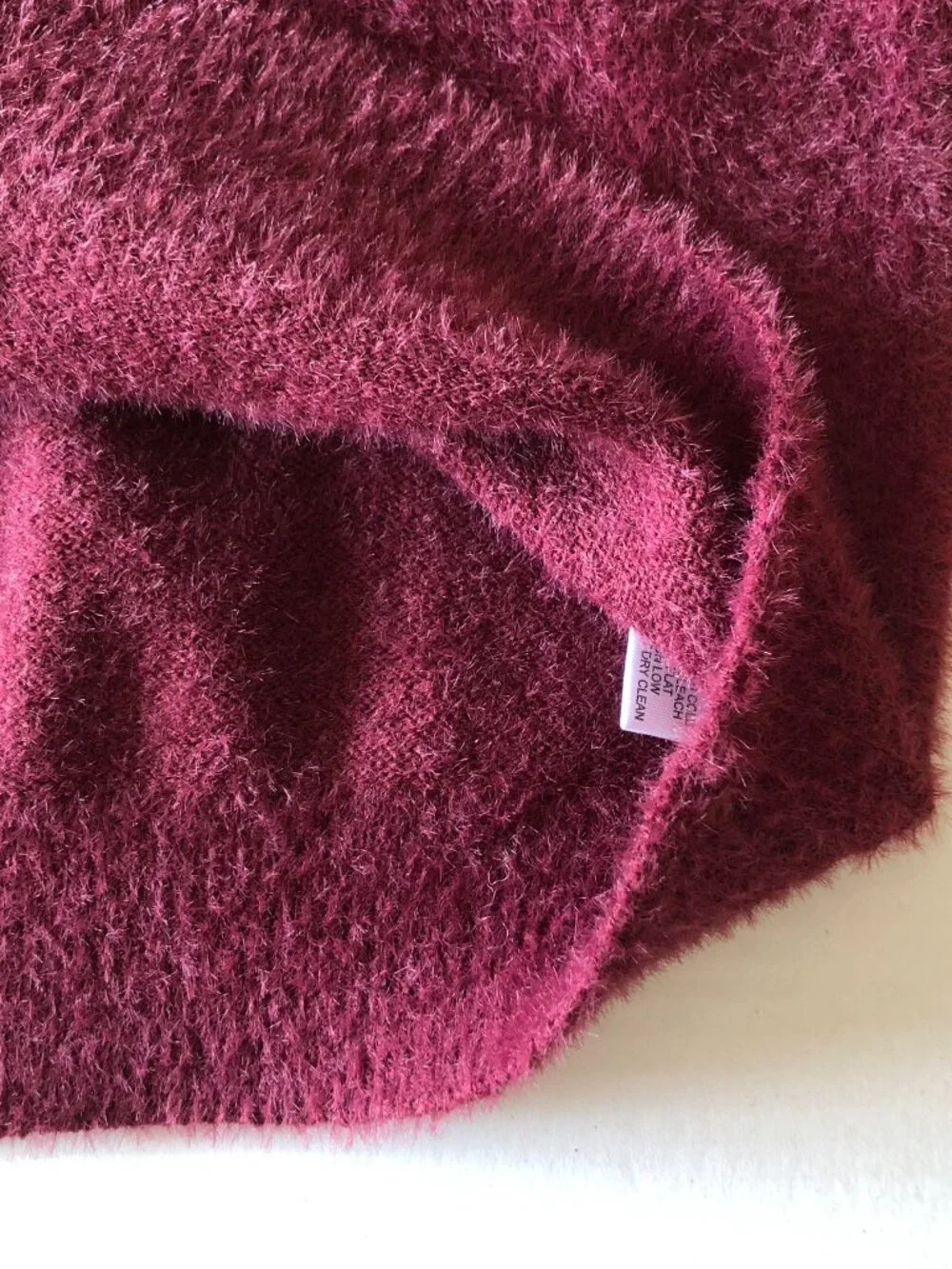 South Moon Under Isla Crew Neck Crop Sweater Fuzzy Pullover Burgundy Size M